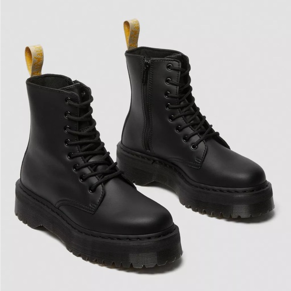 DR MARTENS VEGAN JADON II BOOT MONO PLATFORMS - Picture 1 of 10